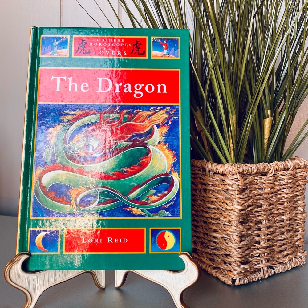 🆑 The Dragon 🐉 Chinese Horoscope for Lovers. Excellent Condition.